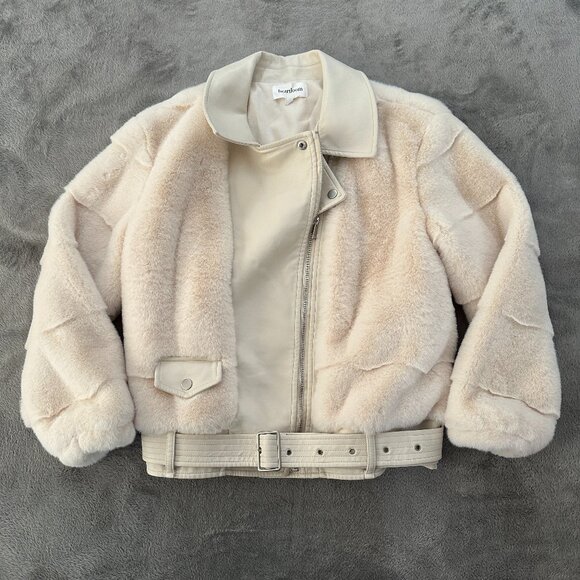 Heartloom Jackets & Blazers - Heartloom Faux Fur Cream Jacket Coat Women's MEDIUM